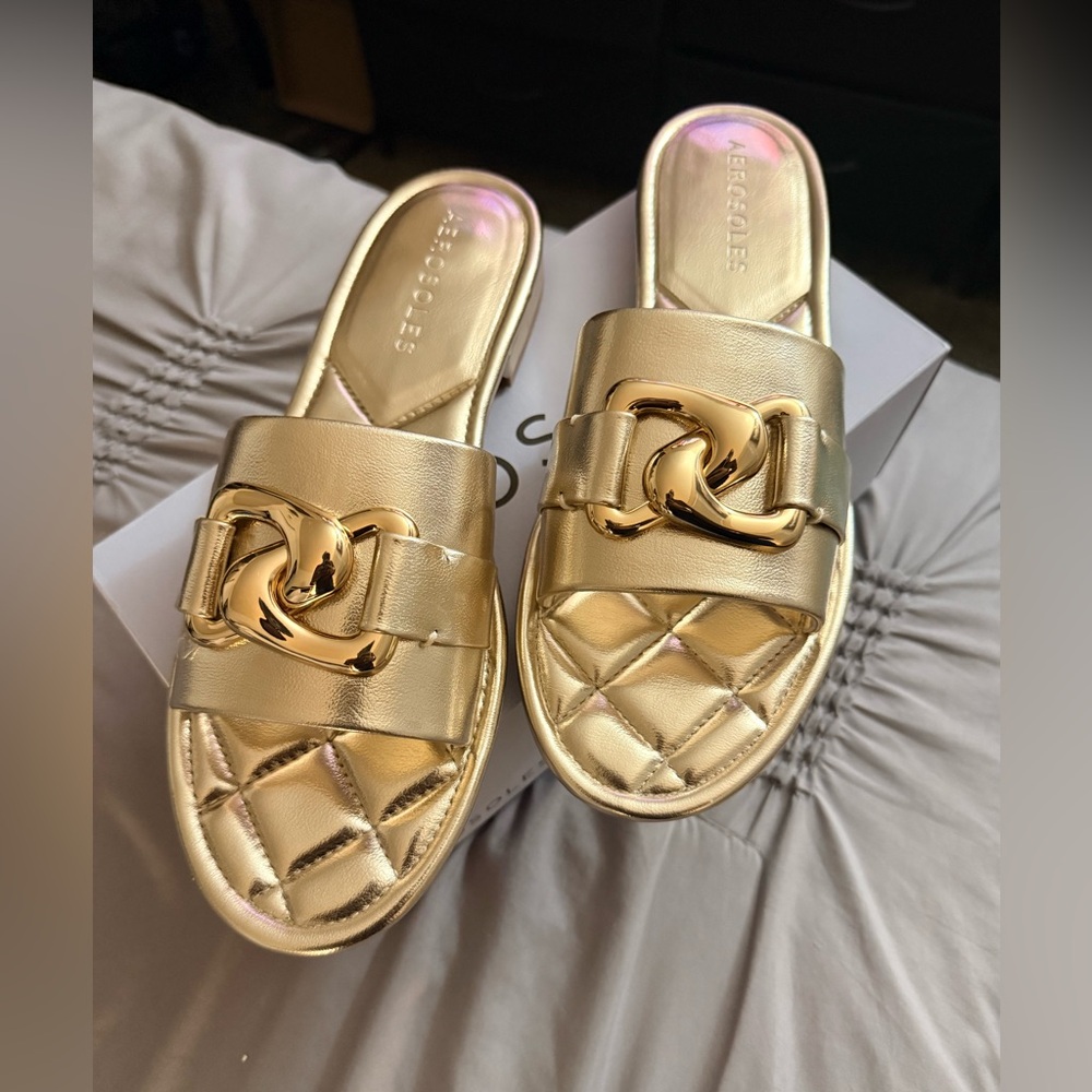 AEROSOLES Women's Metallic Gold Slide Sandals NWOT